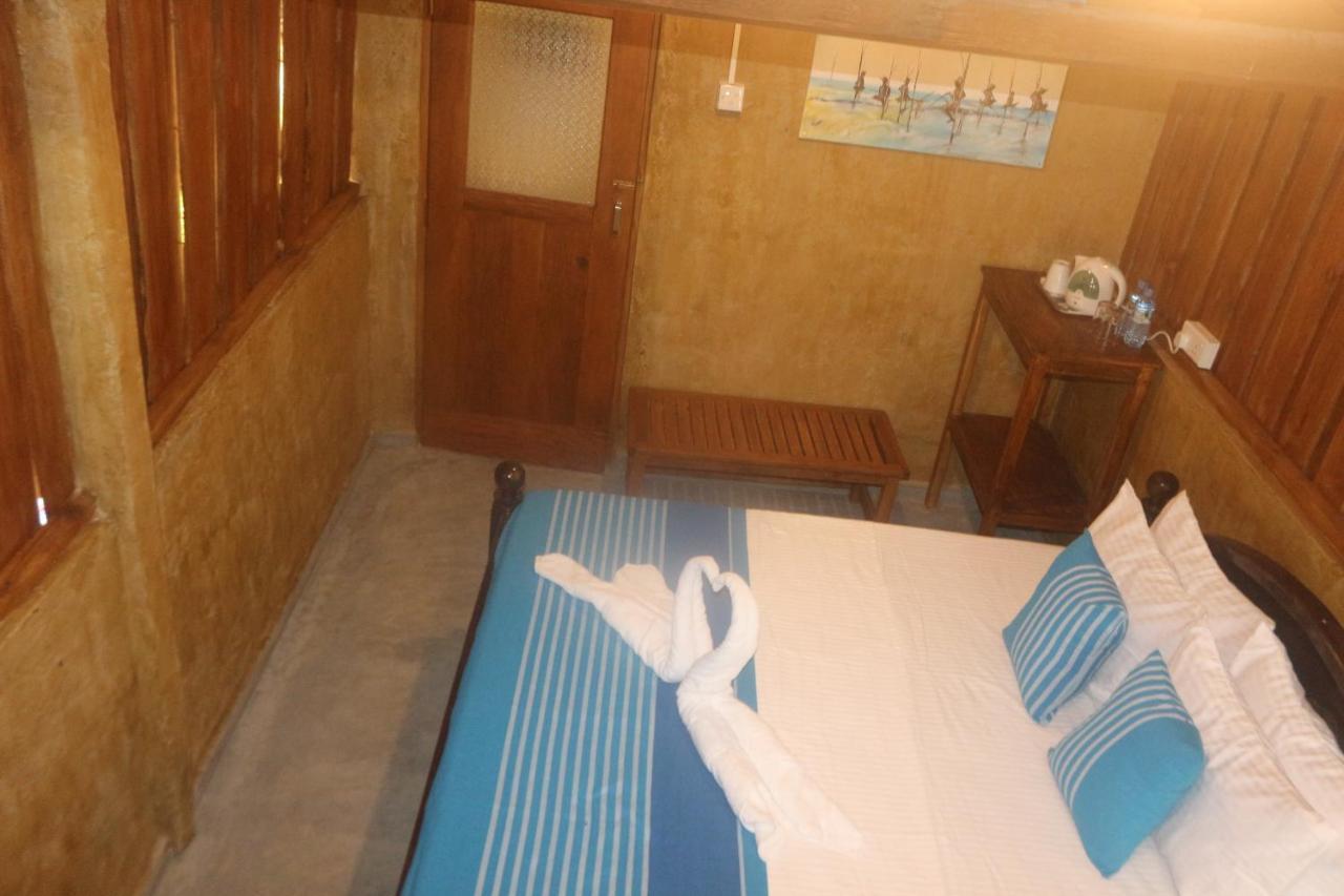 Beach Rip Rap Cabana And Guest Otel Galle Dış mekan fotoğraf